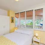 Avdic - With Balcony And Sea View Dubrovnik